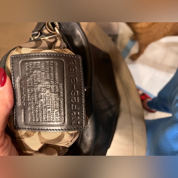 Coach genuine vintage leather legacy slim hobo shoulder bag - Picture 13 of 13